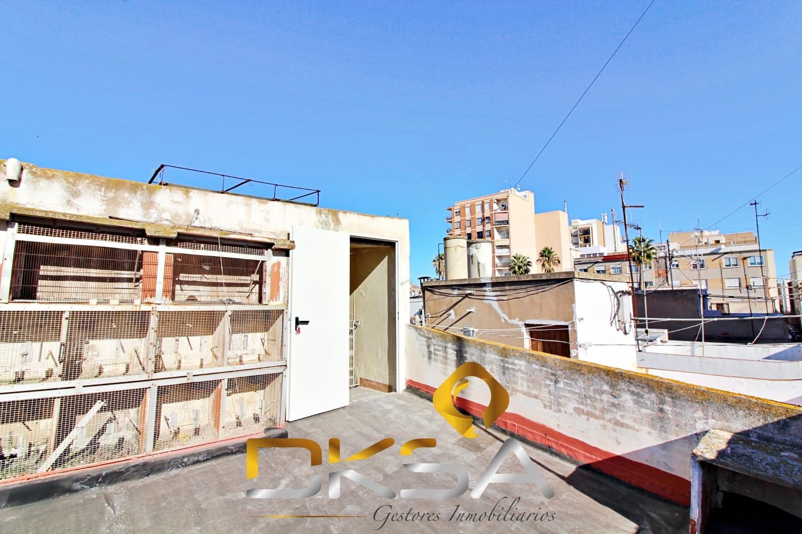 4 bedroom Townhouse for sale in Castello de la Plana - € 149,000 (Ref: 9805813)