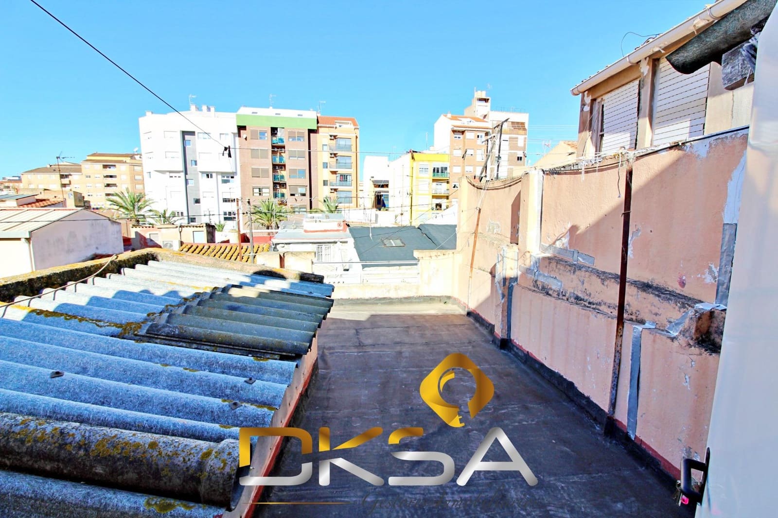 4 bedroom Townhouse for sale in Castello de la Plana - € 149,000 (Ref: 9805813)