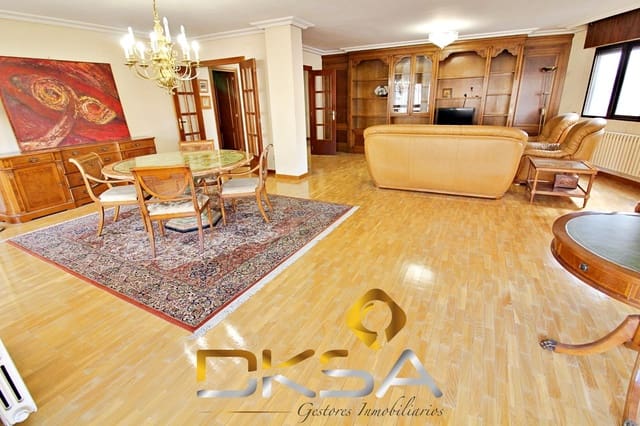 4 sovrum Lägenhet till salu i Castelló de la Plana - 385 000 € (Ref: 9805816)