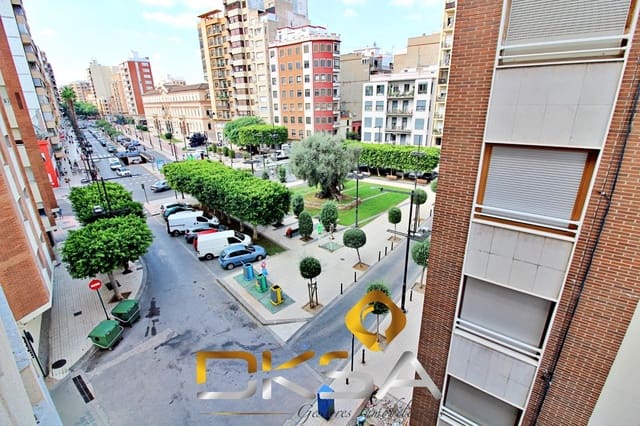 4 sovrum Lägenhet till salu i Castelló de la Plana - 385 000 € (Ref: 9805816)