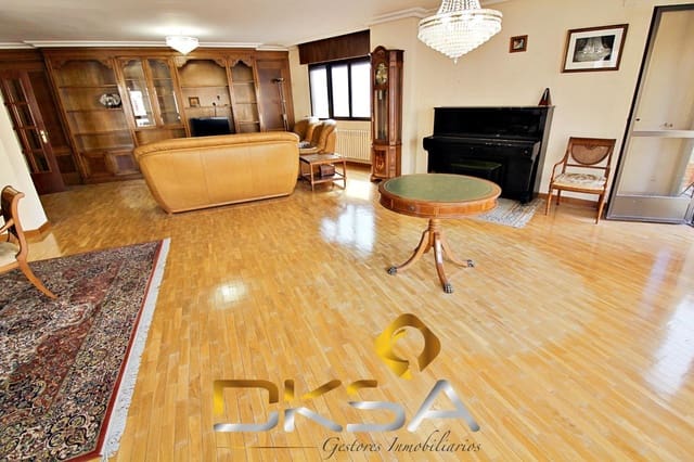 4 sovrum Lägenhet till salu i Castelló de la Plana - 385 000 € (Ref: 9805816)