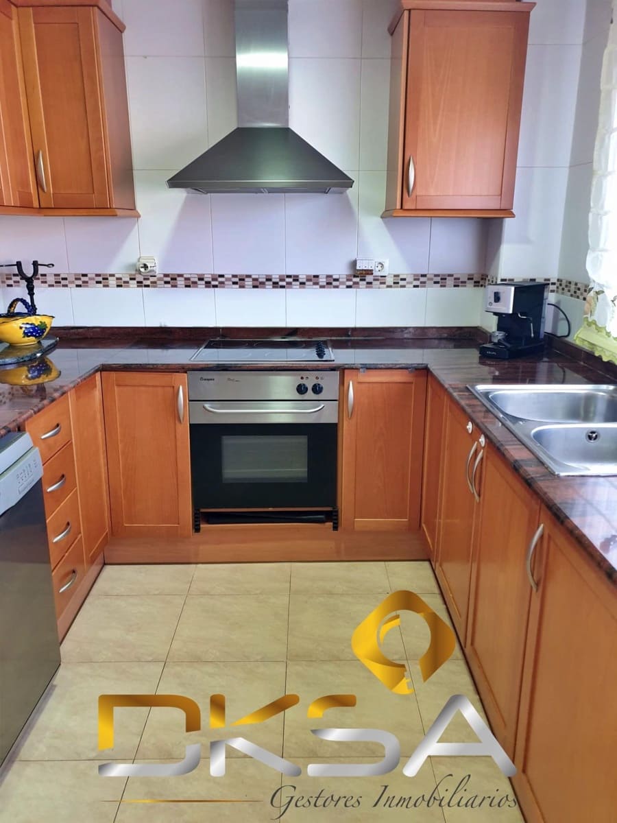 4 bedroom Terraced Villa for sale in Costur with garage - € 195,000 (Ref: 9805817)