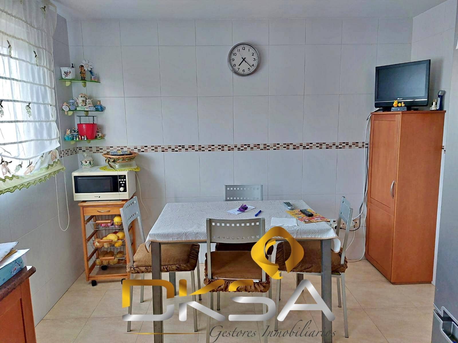 4 bedroom Terraced Villa for sale in Costur with garage - € 195,000 (Ref: 9805817)