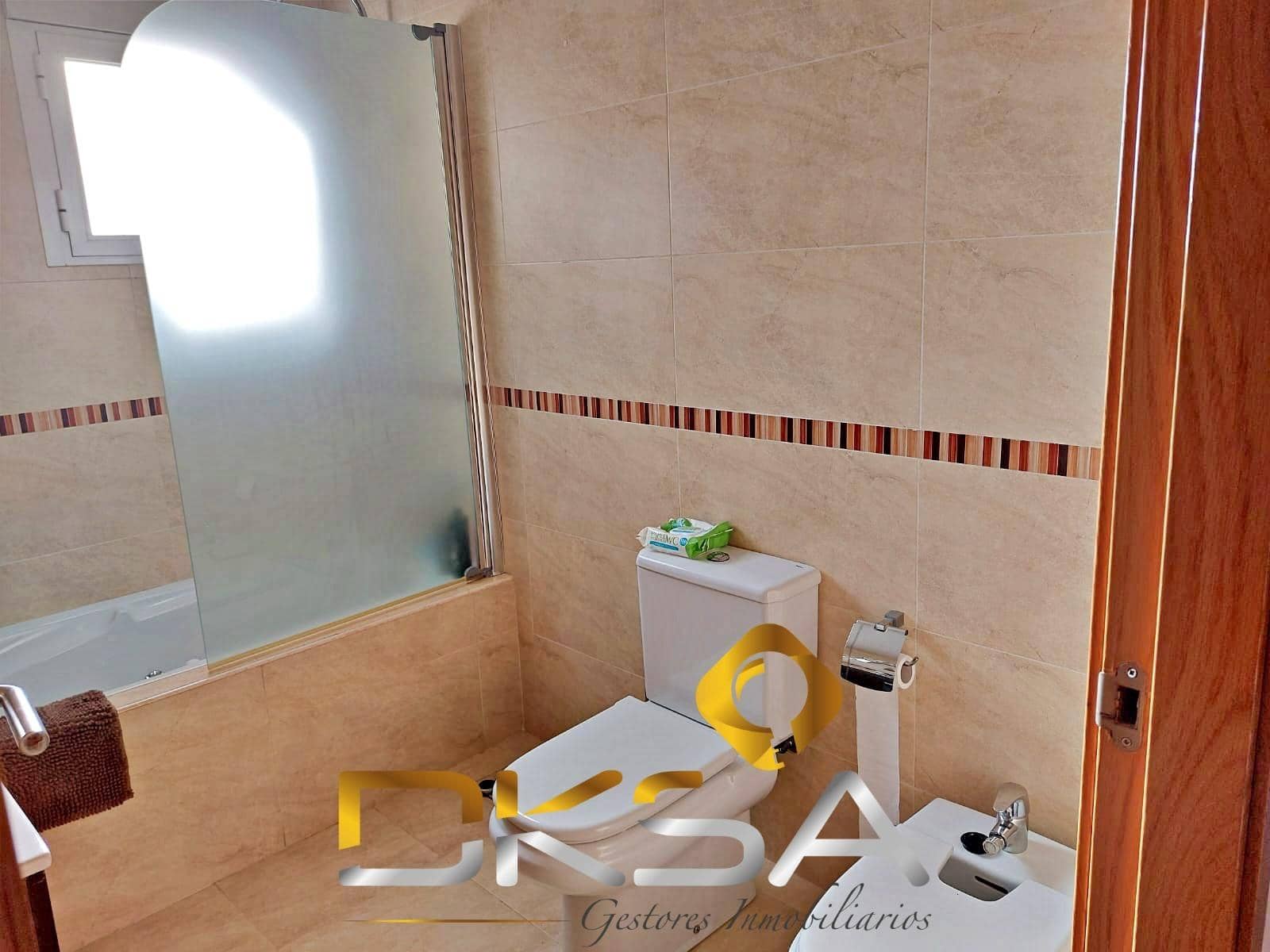 4 bedroom Terraced Villa for sale in Costur with garage - € 195,000 (Ref: 9805817)