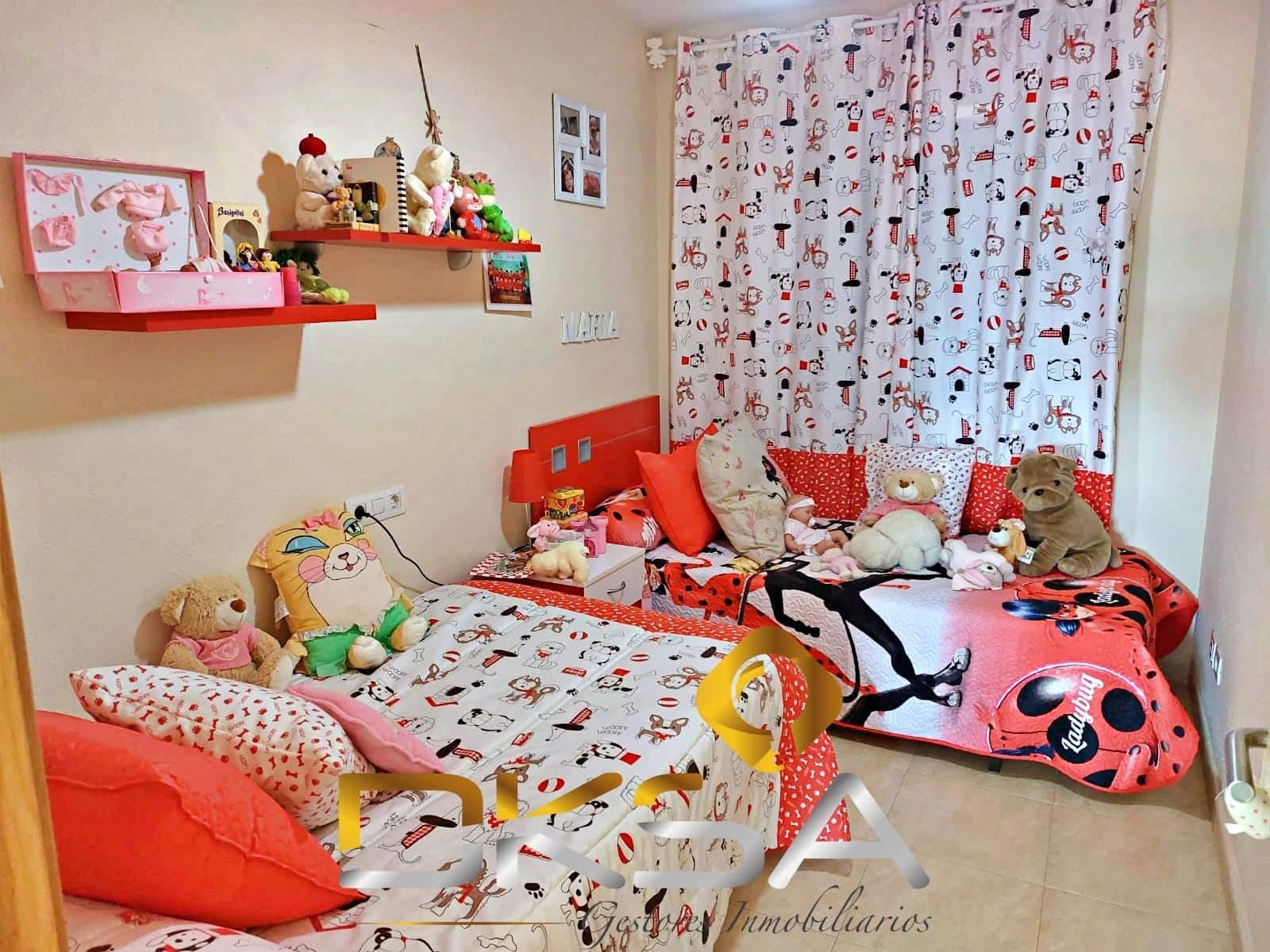 4 bedroom Terraced Villa for sale in Costur with garage - € 195,000 (Ref: 9805817)