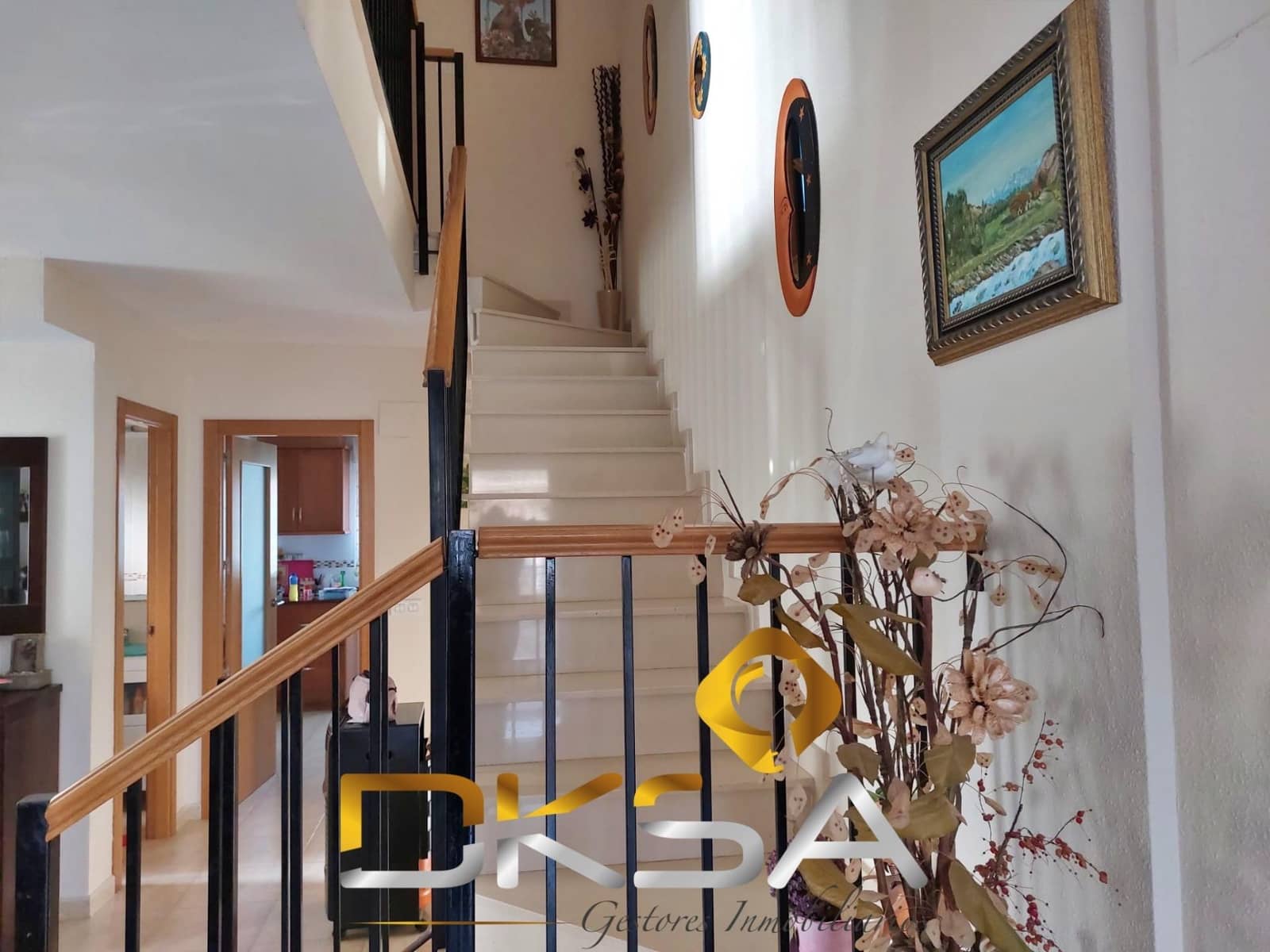 4 bedroom Terraced Villa for sale in Costur with garage - € 195,000 (Ref: 9805817)