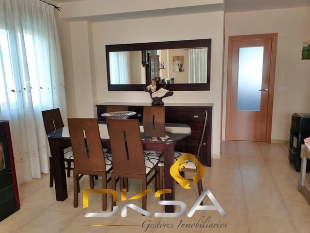4 bedroom Terraced Villa for sale in Costur with garage - € 195,000 (Ref: 9805817)