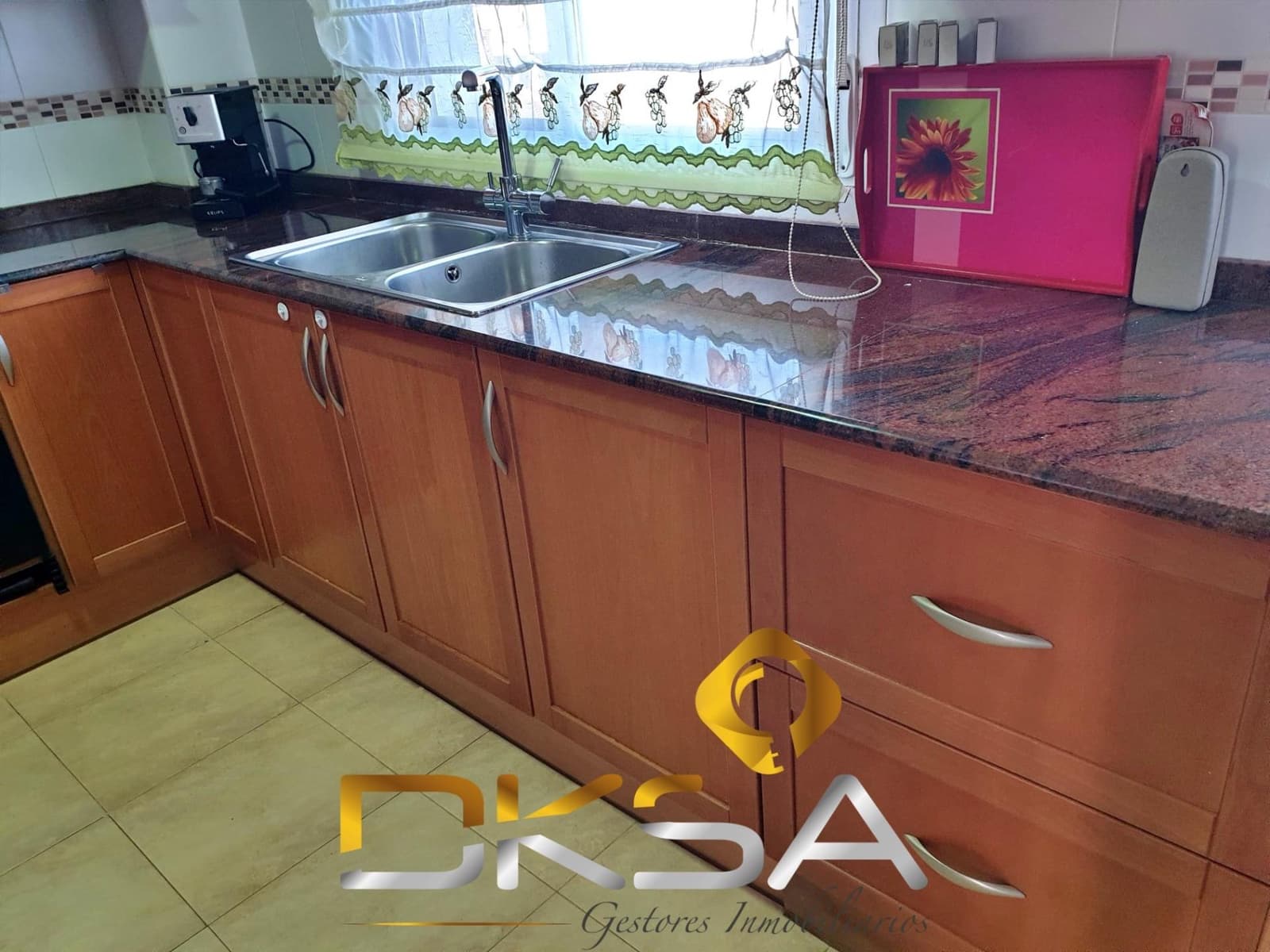 4 bedroom Terraced Villa for sale in Costur with garage - € 195,000 (Ref: 9805817)