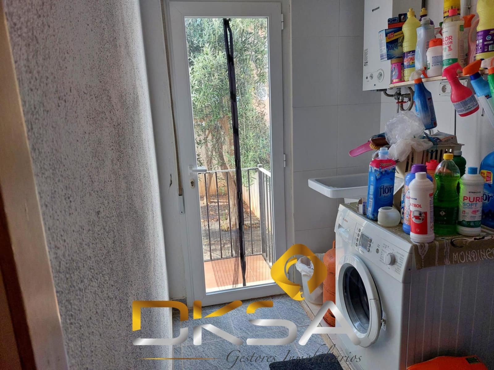 4 bedroom Terraced Villa for sale in Costur with garage - € 195,000 (Ref: 9805817)