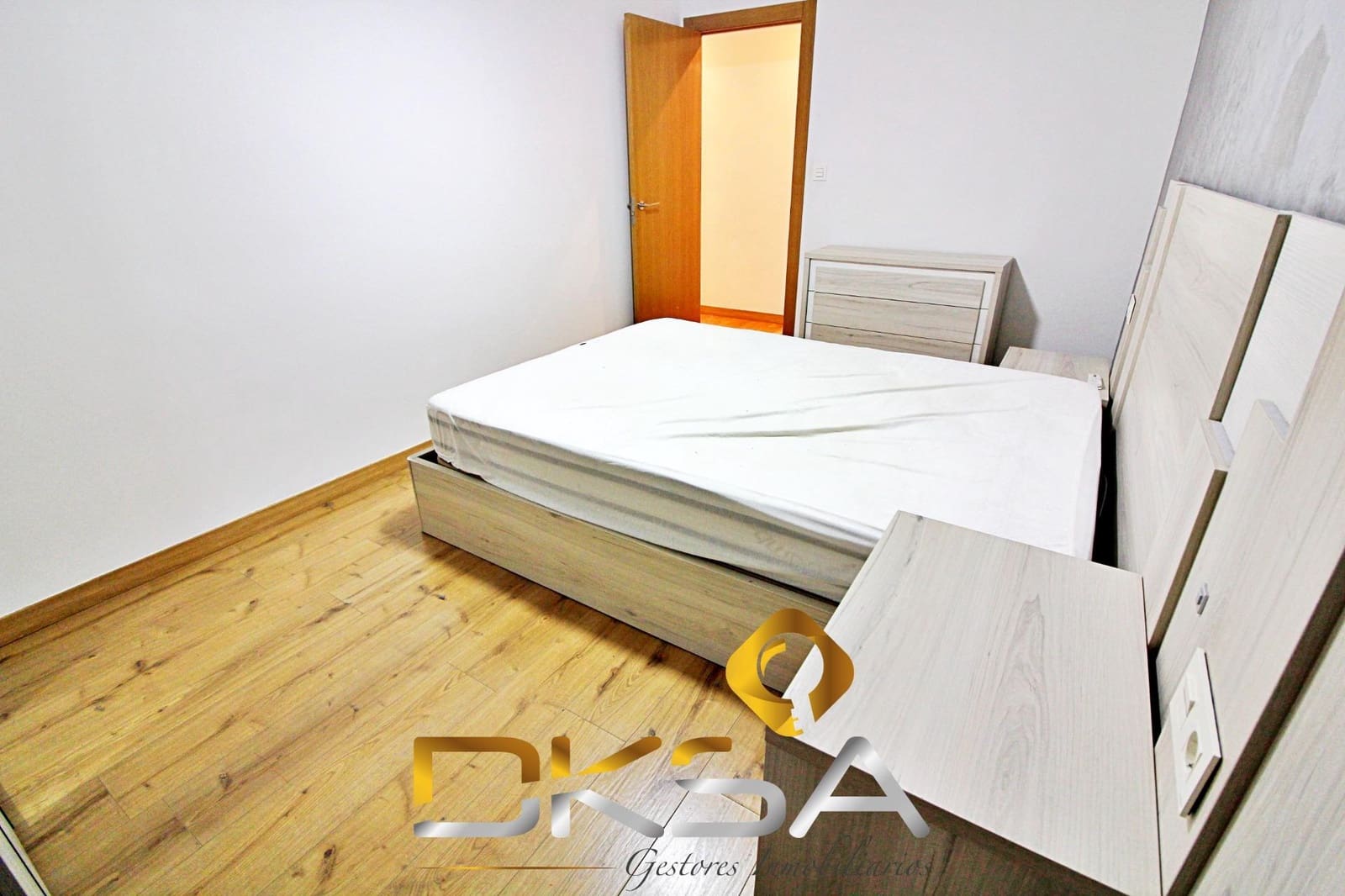 Appartement de 3 chambres à louer à Vila-real - 850 € (Ref: 9805818)