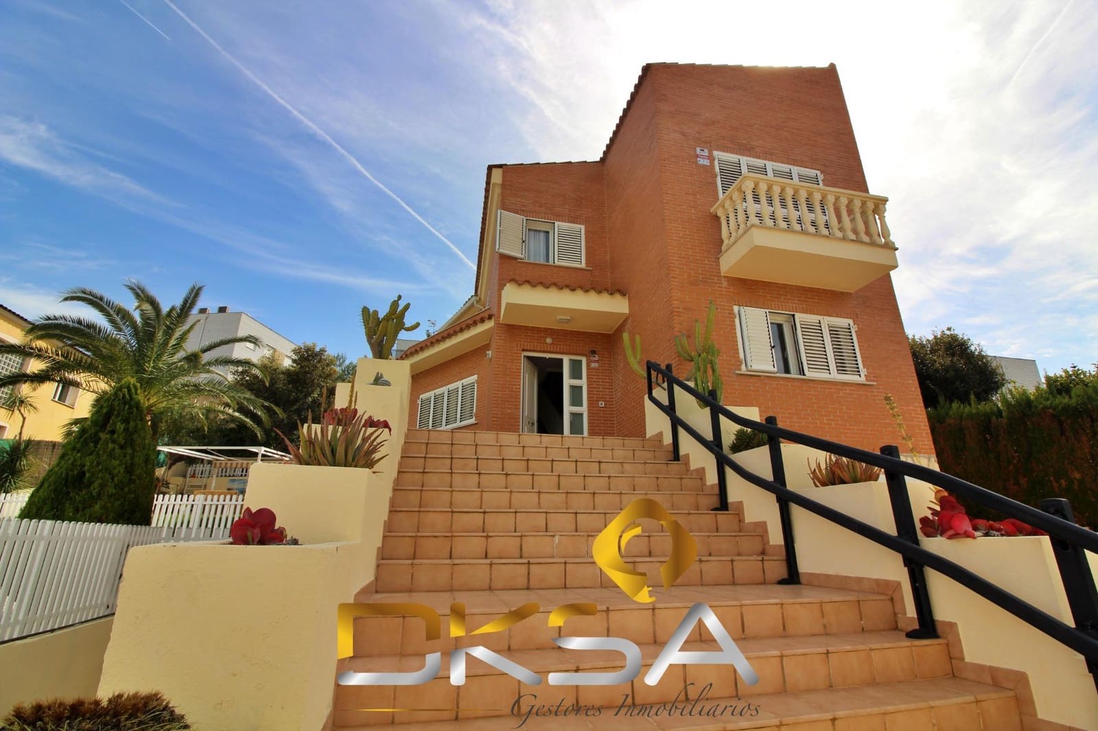 5 sovrum Villa till salu i Oropesa  med pool - 610 000 € (Ref: 9805820)