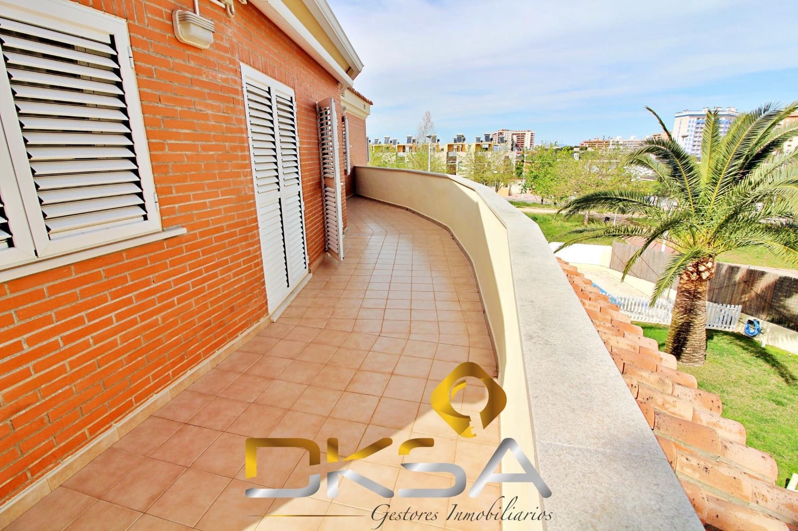 5 sovrum Villa till salu i Oropesa  med pool - 610 000 € (Ref: 9805820)