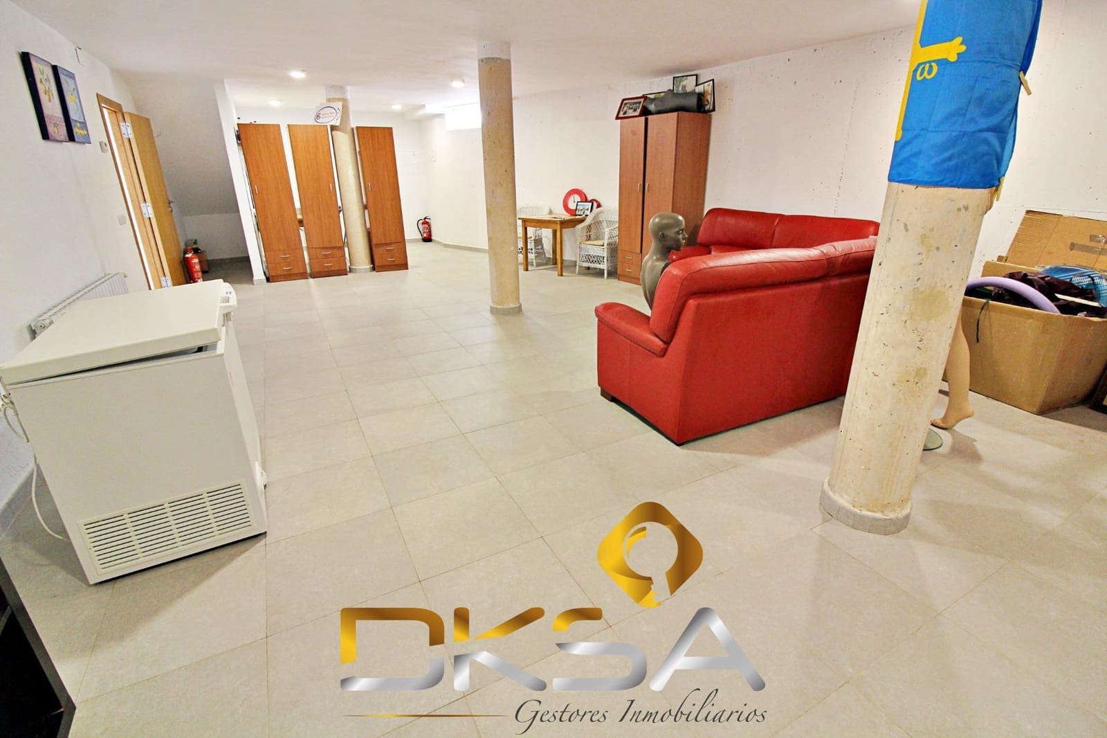 5 sovrum Villa till salu i Oropesa  med pool - 610 000 € (Ref: 9805820)