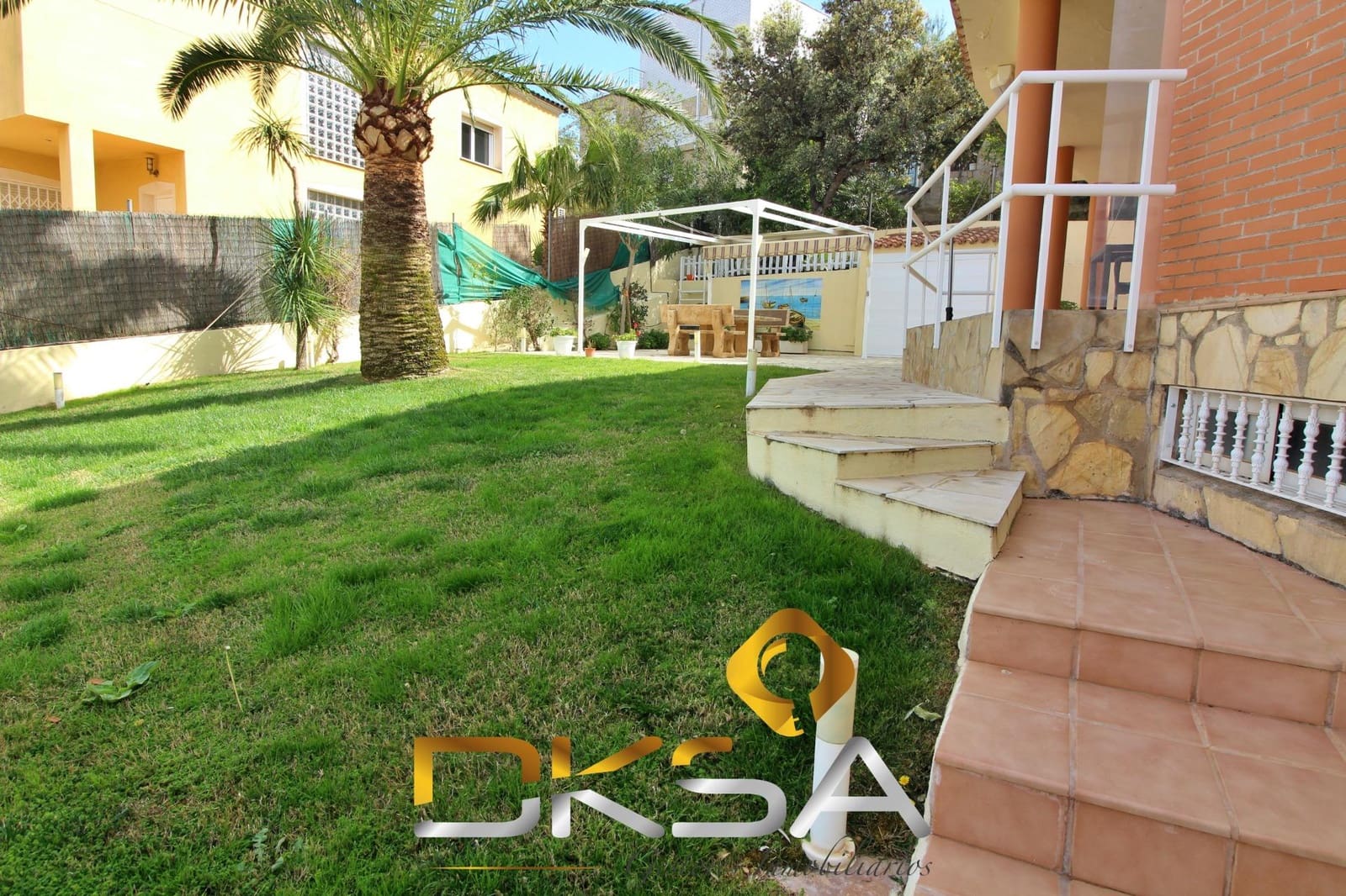 5 sovrum Villa till salu i Oropesa  med pool - 610 000 € (Ref: 9805820)