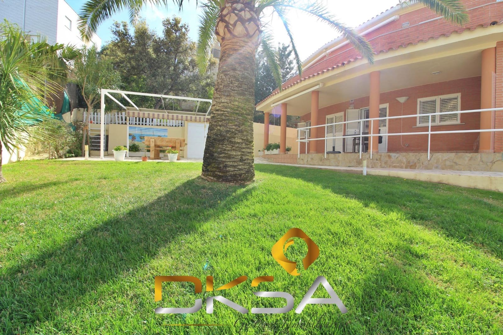 5 sovrum Villa till salu i Oropesa  med pool - 610 000 € (Ref: 9805820)