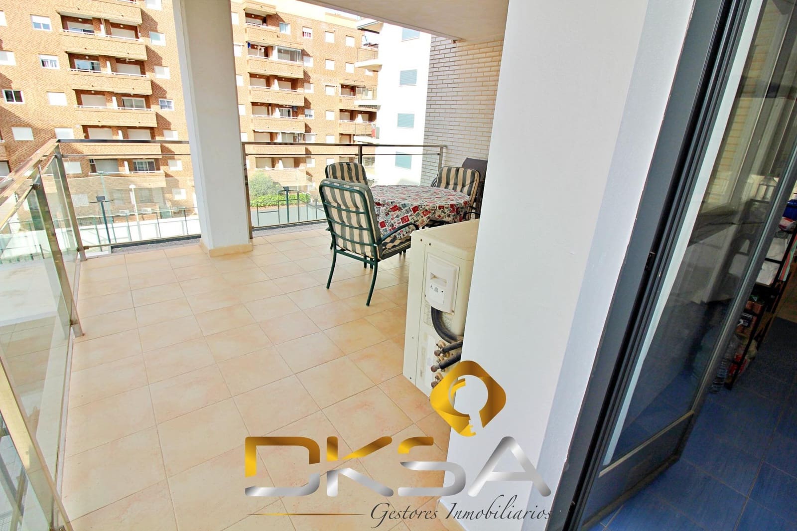 2 bedroom Flat for sale in Oropesa  with pool - € 182,000 (Ref: 9805821)