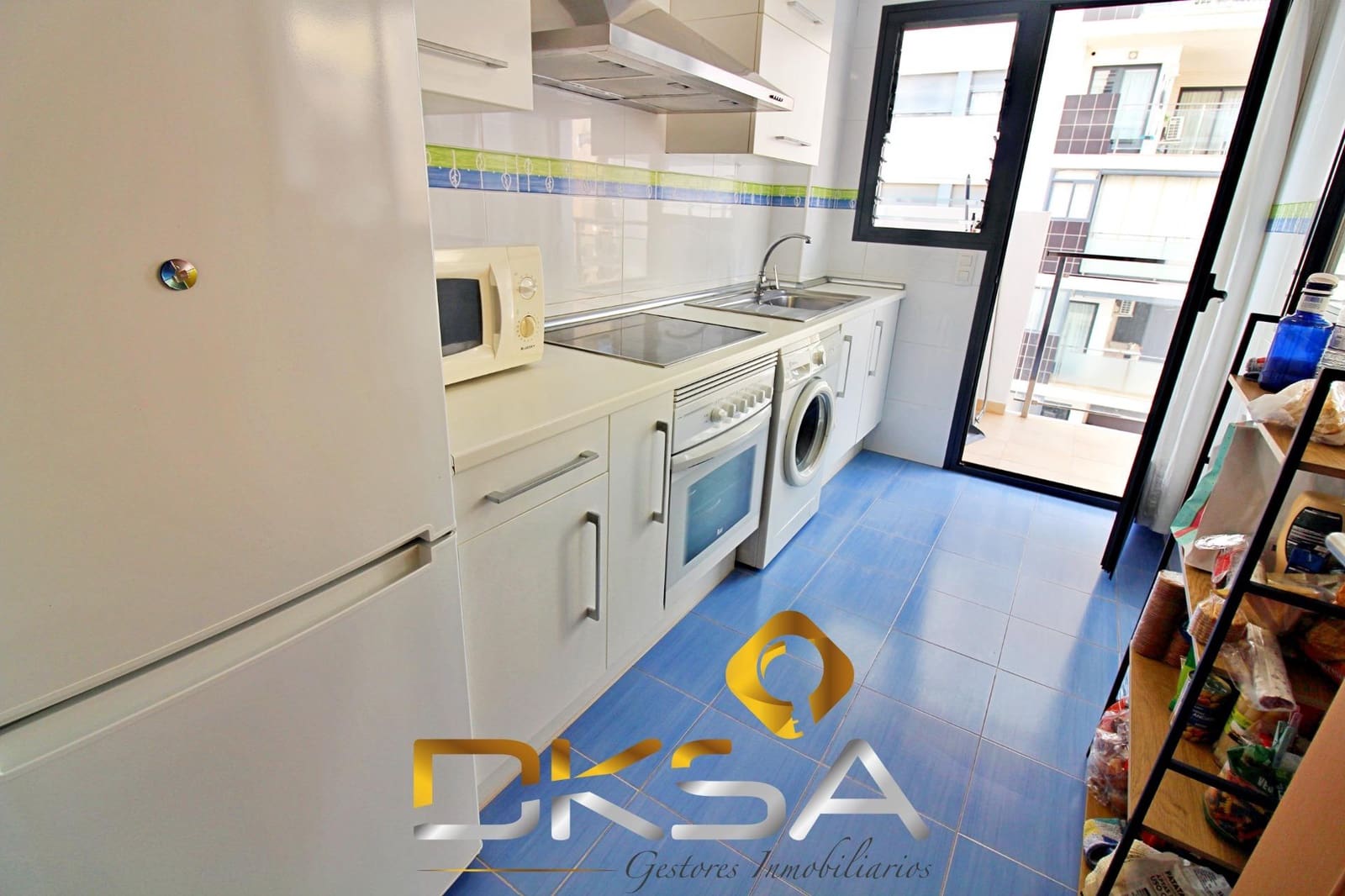 2 bedroom Flat for sale in Oropesa  with pool - € 182,000 (Ref: 9805821)