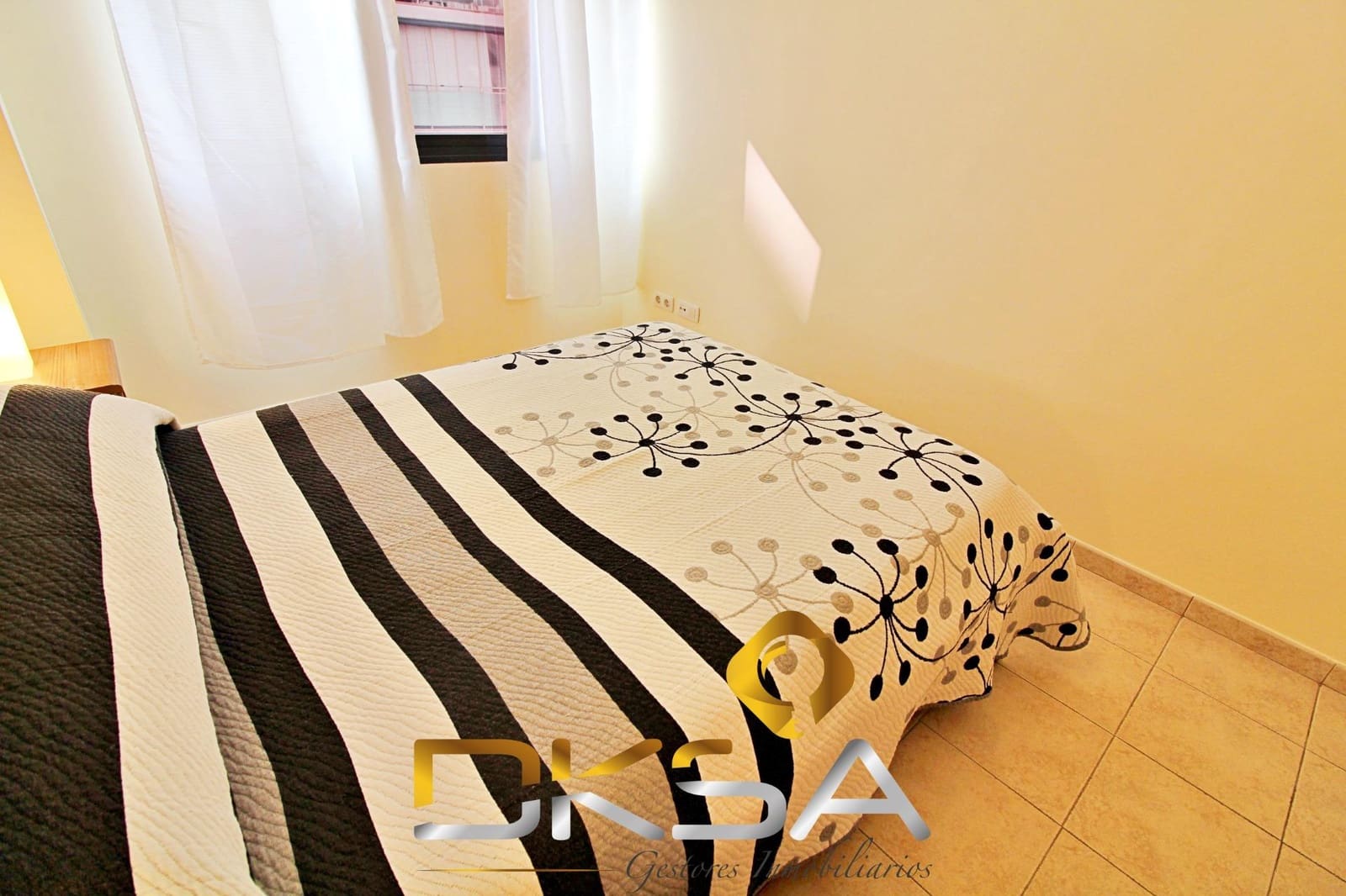 2 bedroom Flat for sale in Oropesa  with pool - € 182,000 (Ref: 9805821)