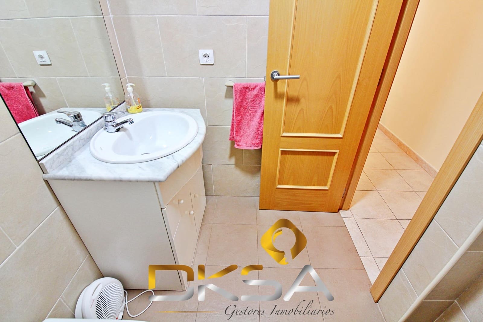 2 bedroom Flat for sale in Oropesa  with pool - € 182,000 (Ref: 9805821)