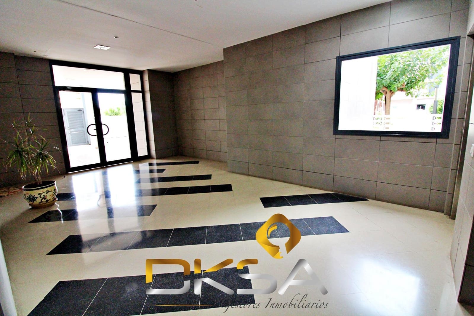 2 bedroom Flat for sale in Oropesa  with pool - € 182,000 (Ref: 9805821)