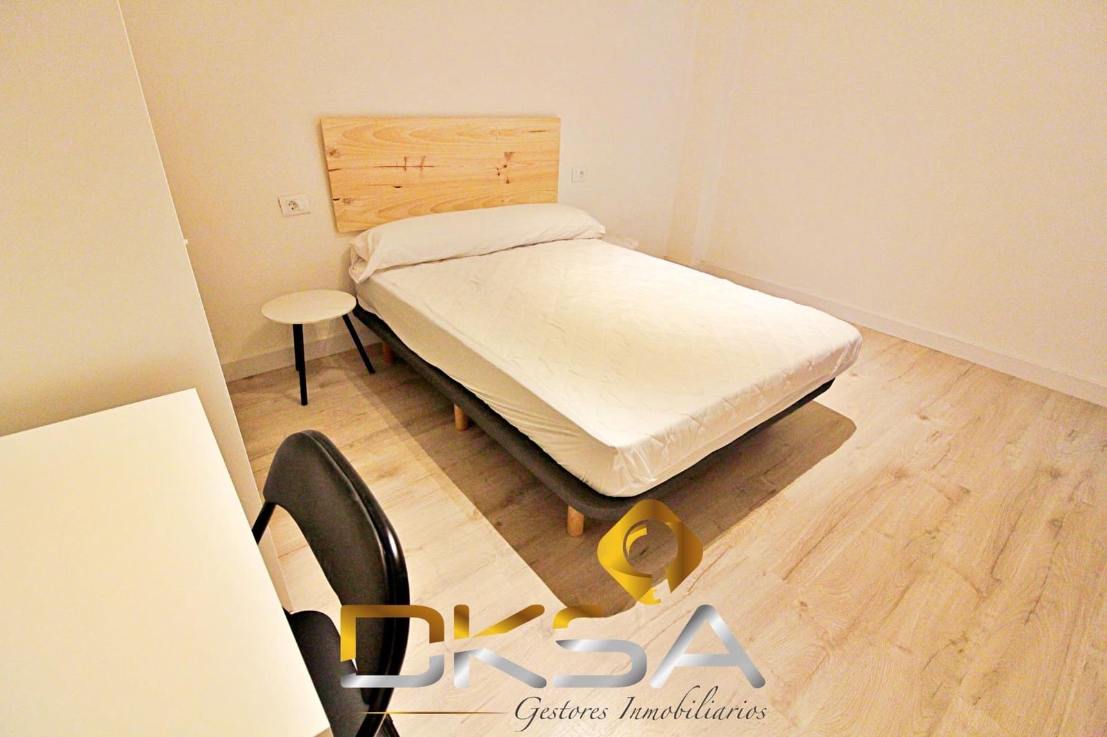 4 slaapkamer Flat te koop in Vila-real - € 115.000 (Ref: 9805822)