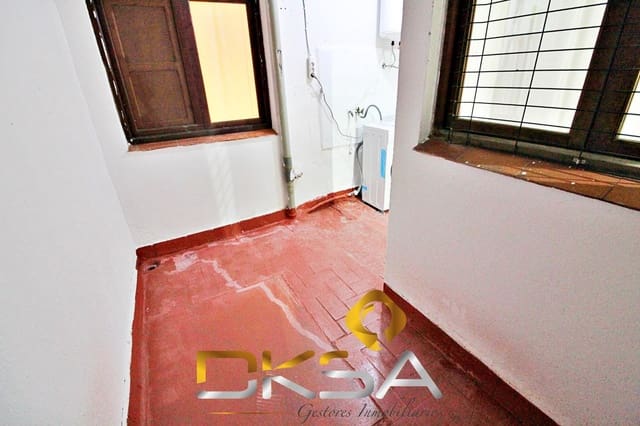 4 slaapkamer Flat te koop in Vila-real - € 115.000 (Ref: 9805822)