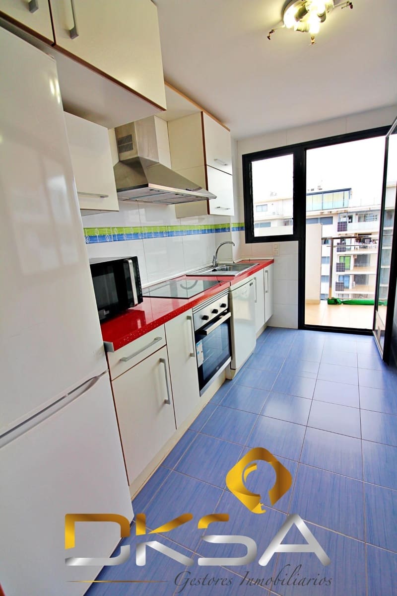 4 bedroom Penthouse for sale in Oropesa  with pool - € 355,000 (Ref: 9805823)