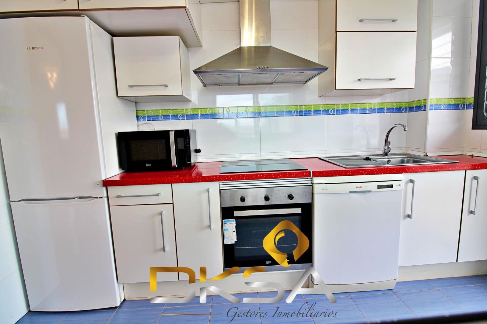 4 bedroom Penthouse for sale in Oropesa  with pool - € 355,000 (Ref: 9805823)