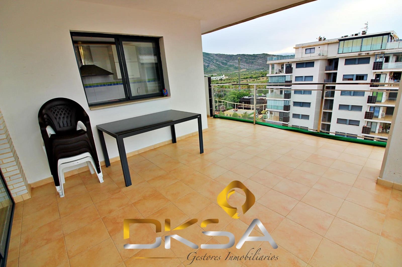 4 bedroom Penthouse for sale in Oropesa  with pool - € 355,000 (Ref: 9805823)