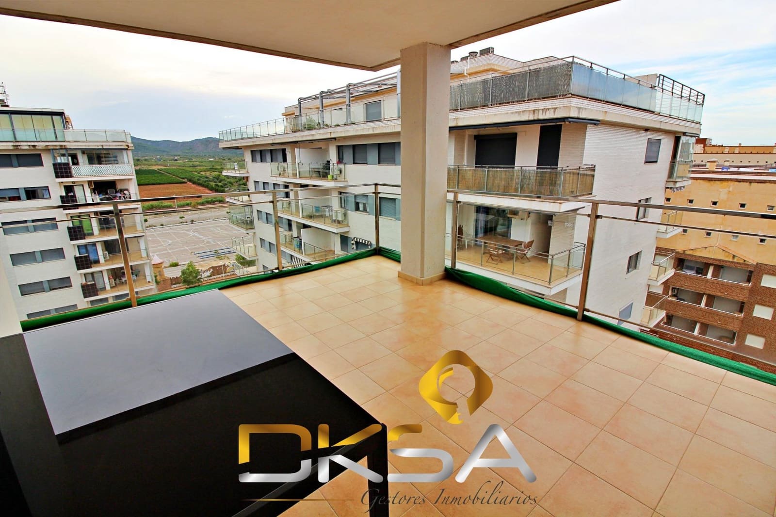 4 bedroom Penthouse for sale in Oropesa  with pool - € 355,000 (Ref: 9805823)