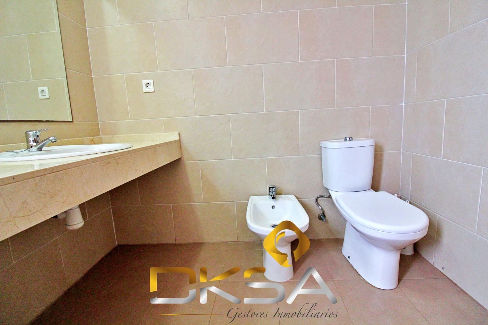 4 bedroom Penthouse for sale in Oropesa  with pool - € 355,000 (Ref: 9805823)