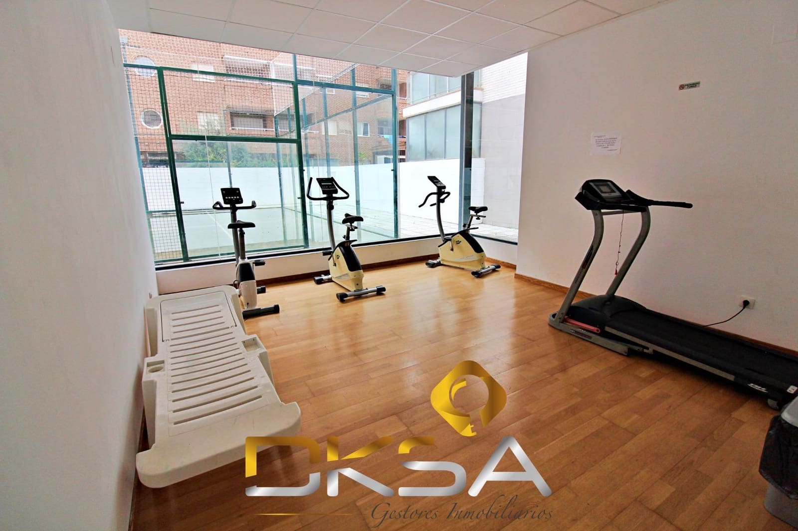 4 bedroom Penthouse for sale in Oropesa  with pool - € 355,000 (Ref: 9805823)