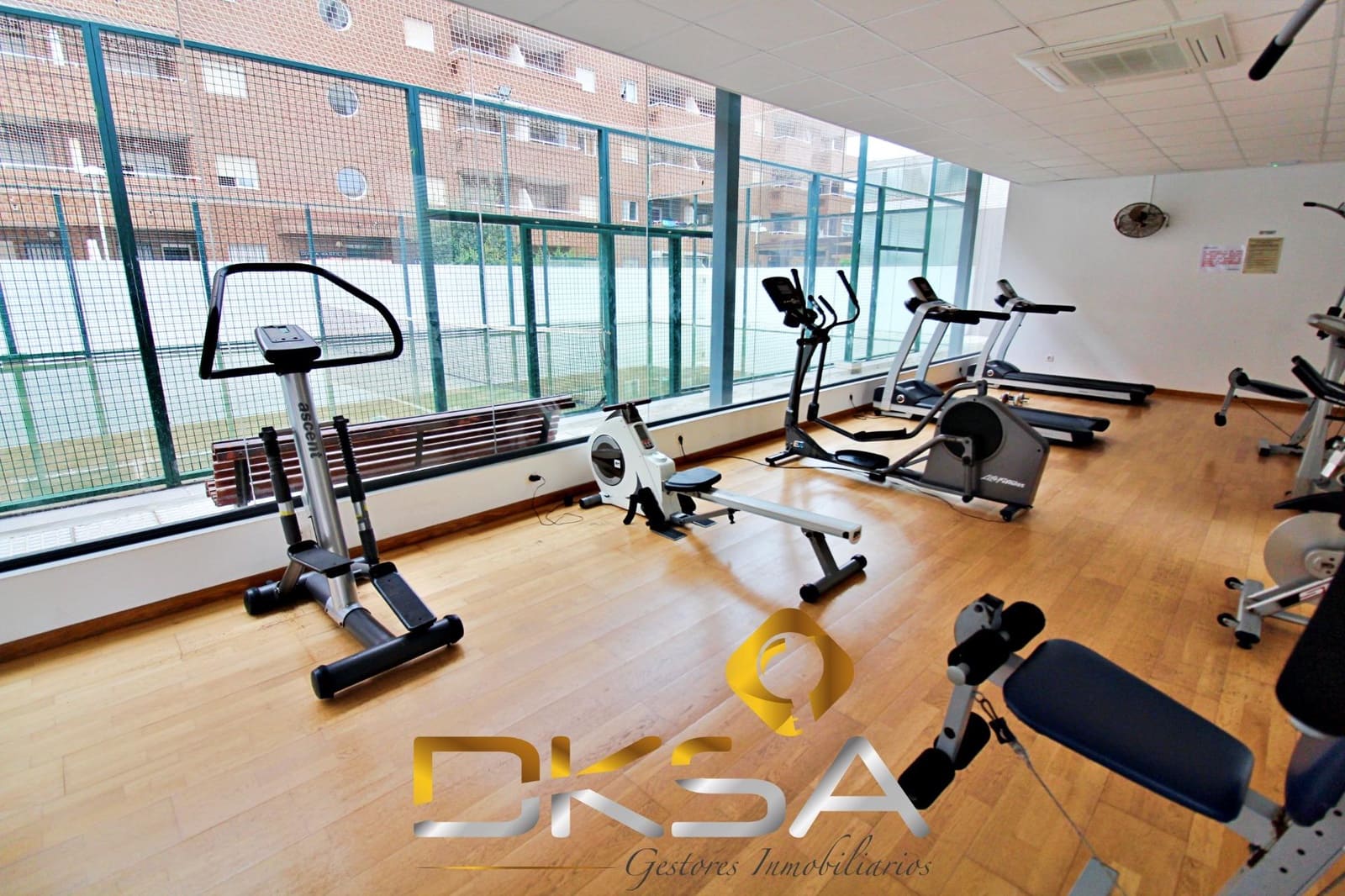 4 bedroom Penthouse for sale in Oropesa  with pool - € 355,000 (Ref: 9805823)