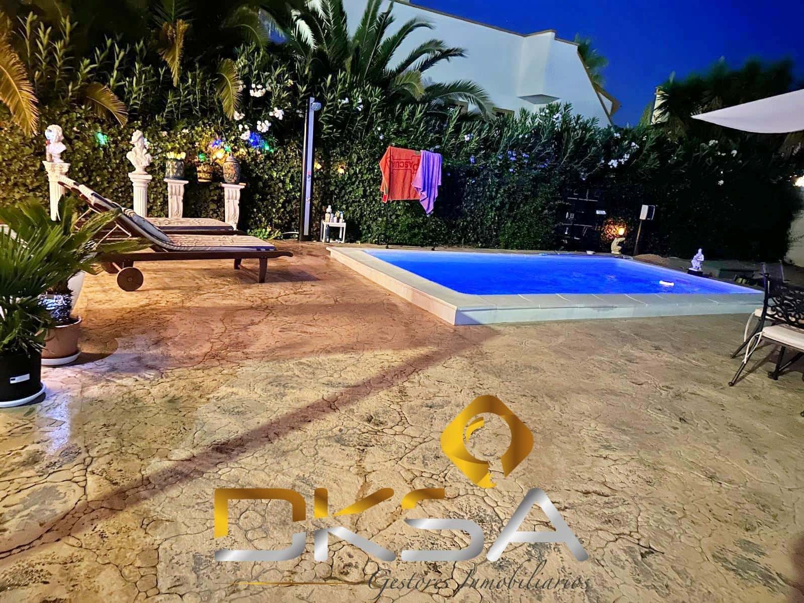 3 makuuhuone Huvila myytävänä paikassa Hondon de las Nieves mukana uima-altaan - 265 000 € (Ref: 9805826)