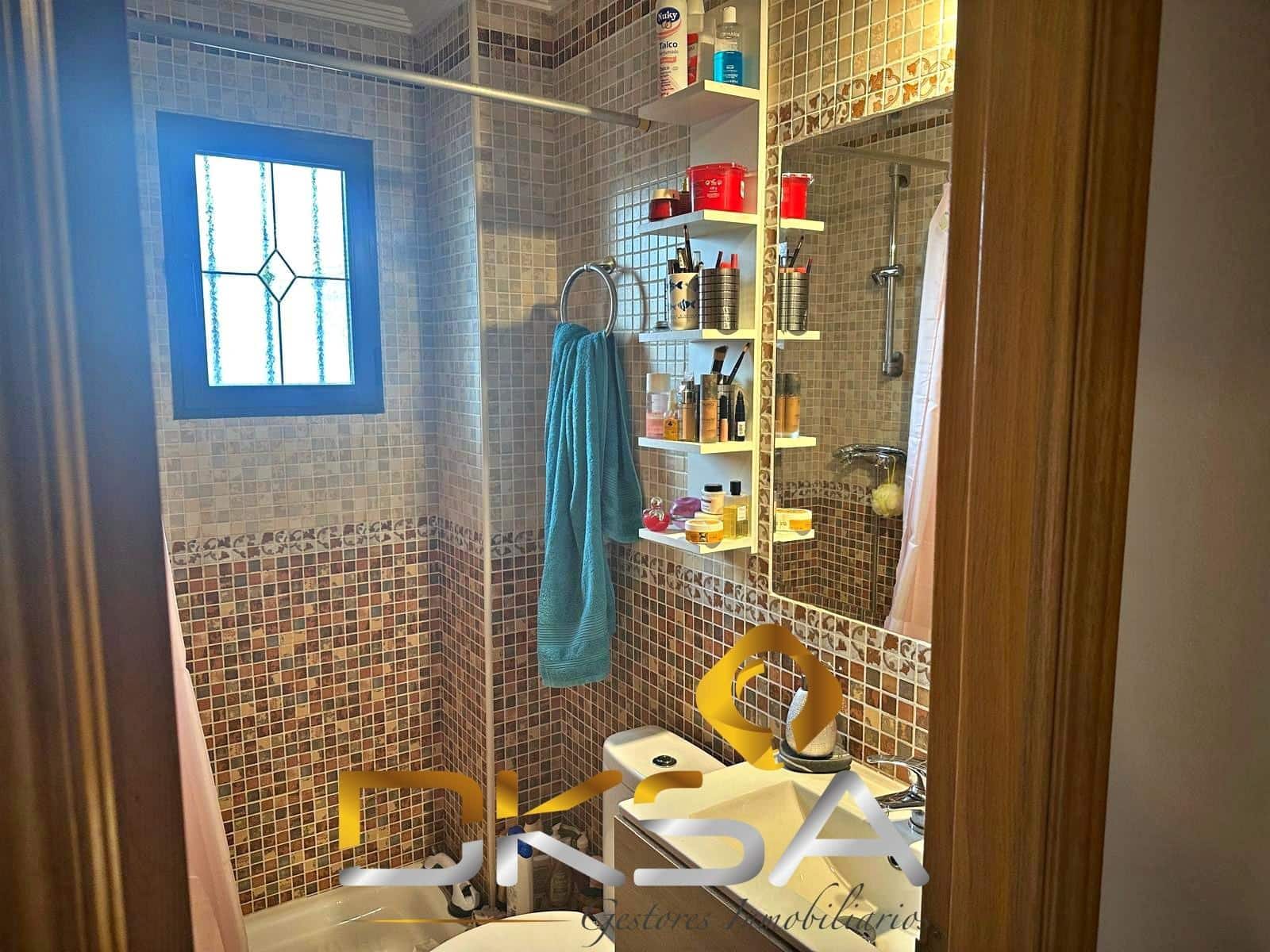 3 makuuhuone Huvila myytävänä paikassa Hondon de las Nieves mukana uima-altaan - 265 000 € (Ref: 9805826)