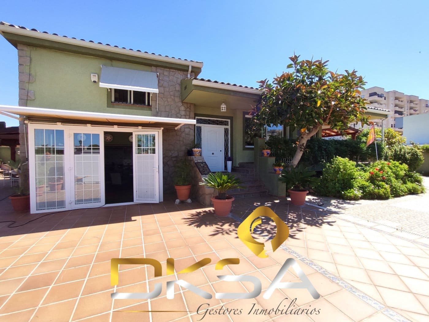 4 sovrum Villa till salu i Benicassim med pool garage - 540 000 € (Ref: 9807901)