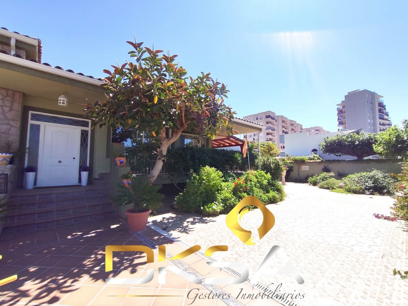 4 sovrum Villa till salu i Benicassim med pool garage - 540 000 € (Ref: 9807901)