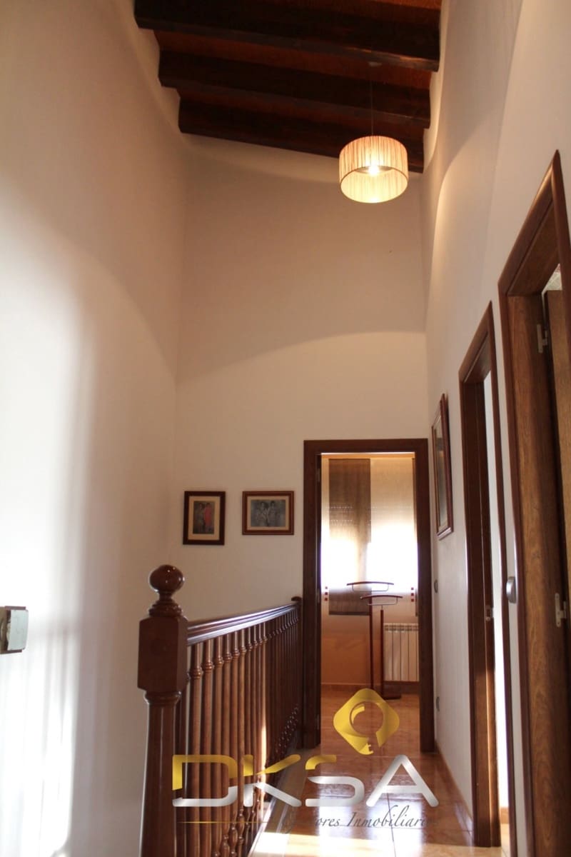 4 camera da letto Villetta Bifamiliare in vendita in Costur con piscina garage - 250.000 € (Rif: 9807902)