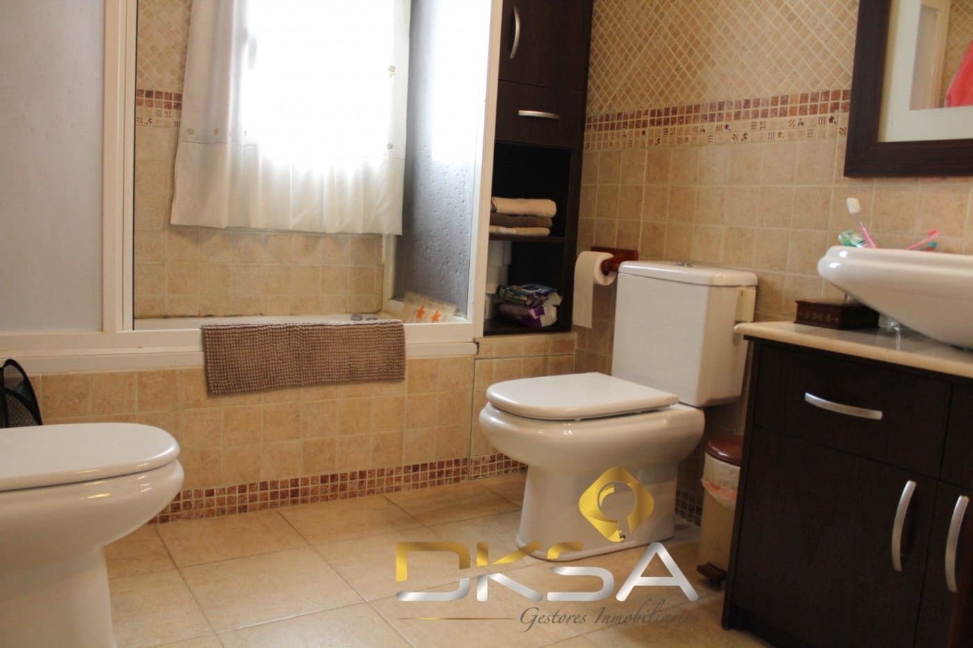 4 camera da letto Villetta Bifamiliare in vendita in Costur con piscina garage - 250.000 € (Rif: 9807902)