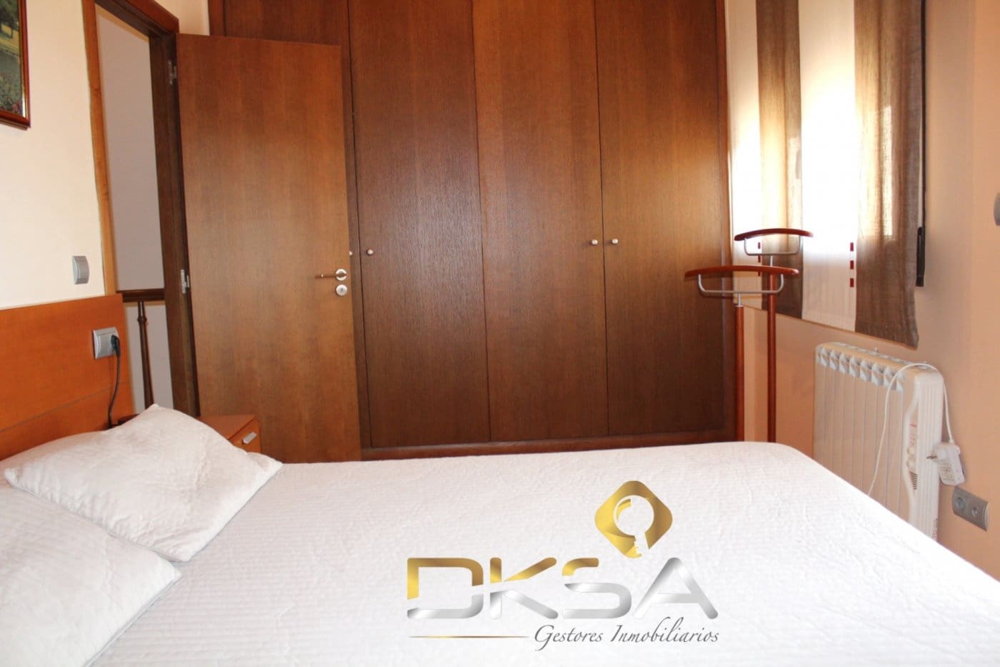 4 camera da letto Villetta Bifamiliare in vendita in Costur con piscina garage - 250.000 € (Rif: 9807902)