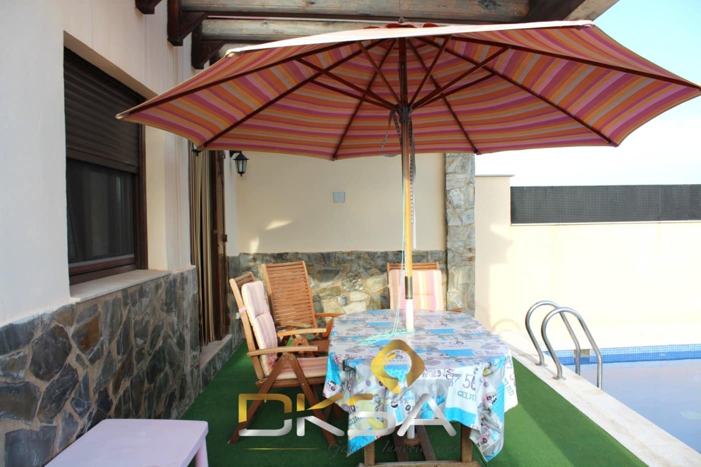 4 camera da letto Villetta Bifamiliare in vendita in Costur con piscina garage - 250.000 € (Rif: 9807902)