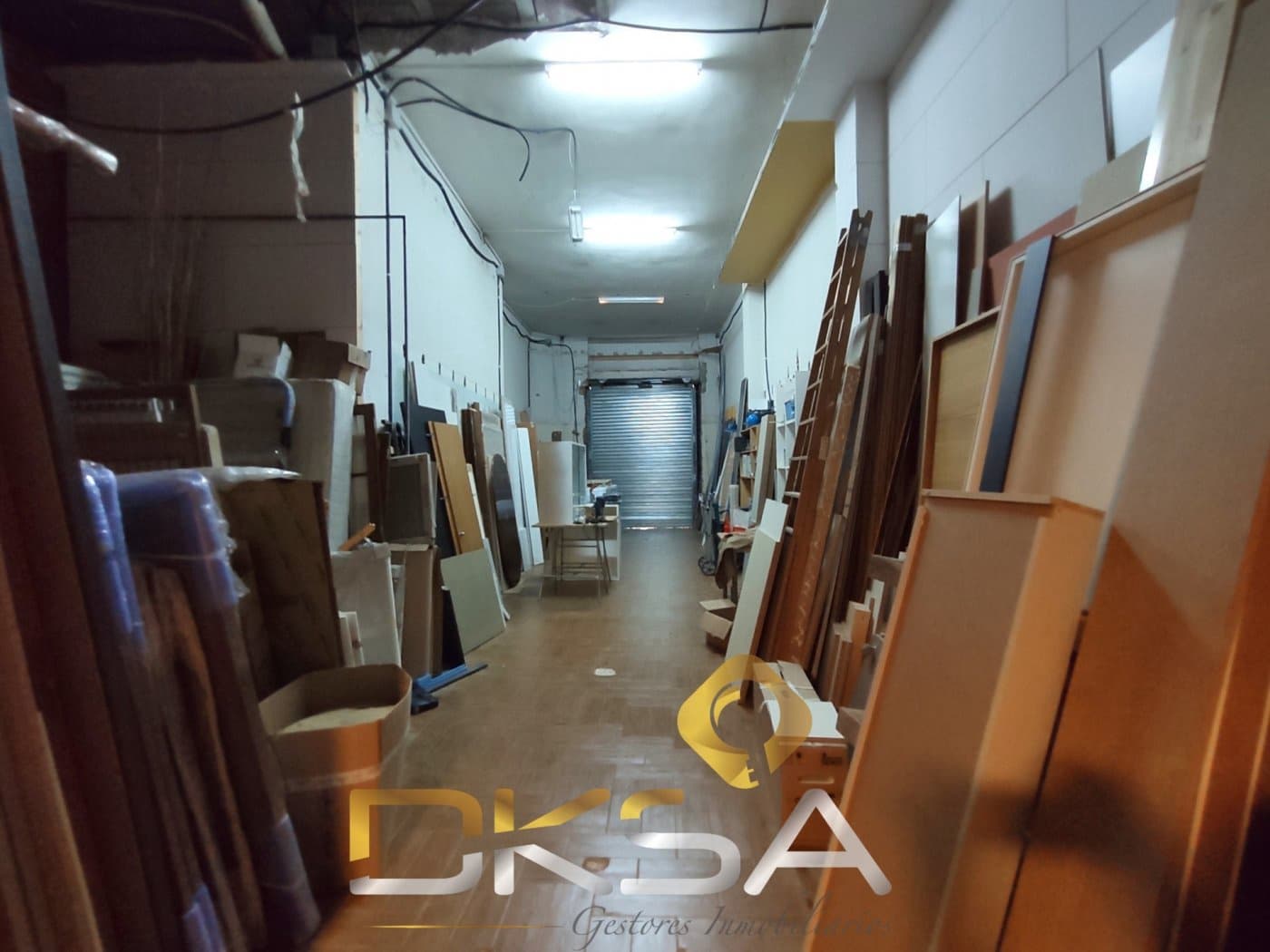 Kaupallinen myytävänä paikassa Vila-real - 390 000 € (Ref: 9807909)