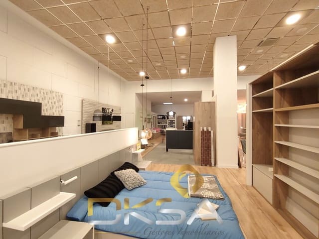 Kaupallinen myytävänä paikassa Vila-real - 390 000 € (Ref: 9807909)