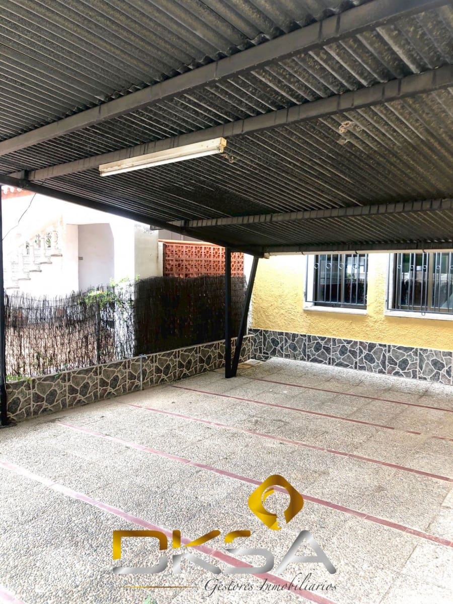 5 Zimmer Doppelhaus zu verkaufen in Benicassim mit Pool Garage - 460.000 € (Ref: 9807910)