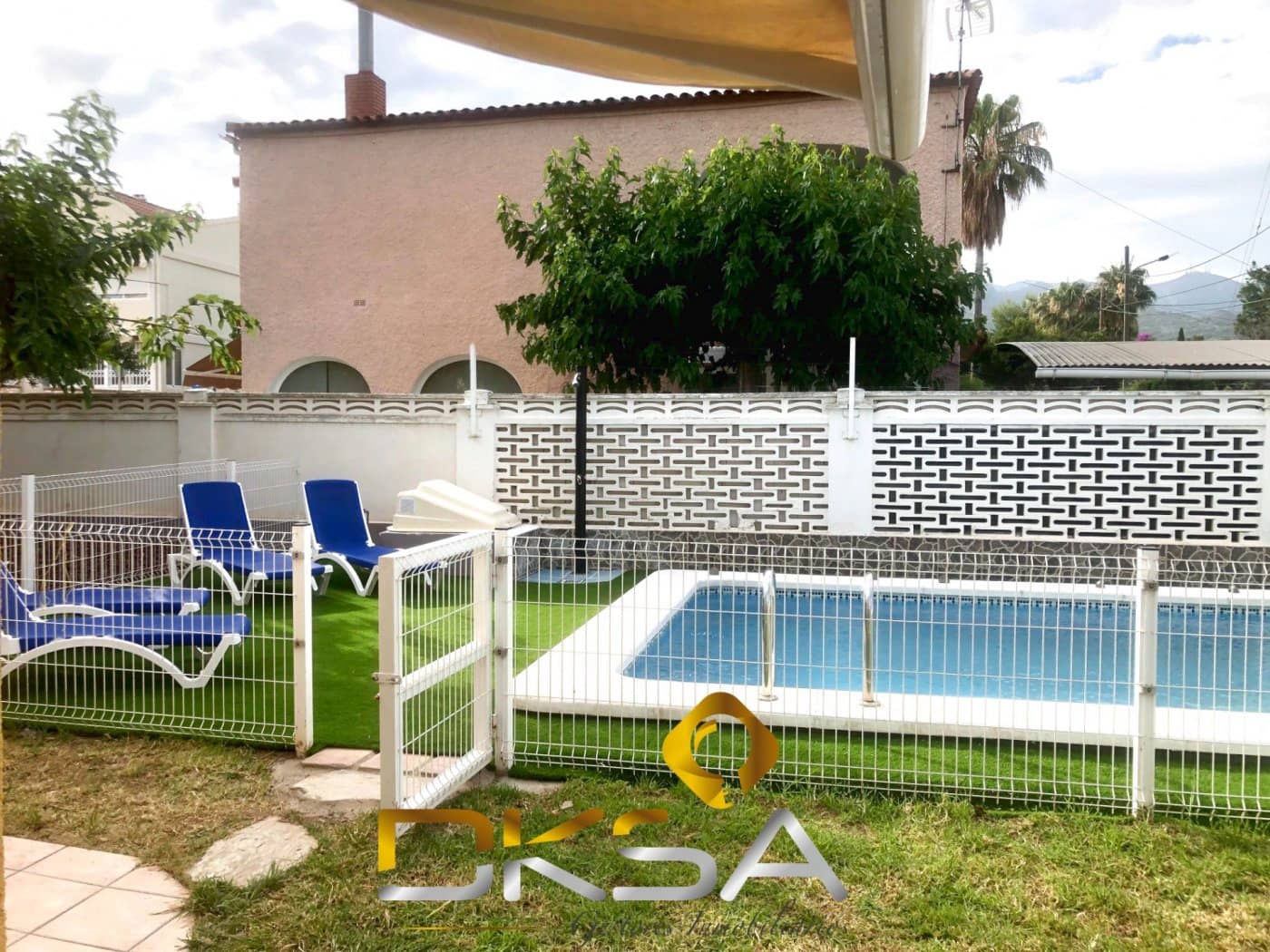 5 Zimmer Doppelhaus zu verkaufen in Benicassim mit Pool Garage - 460.000 € (Ref: 9807910)