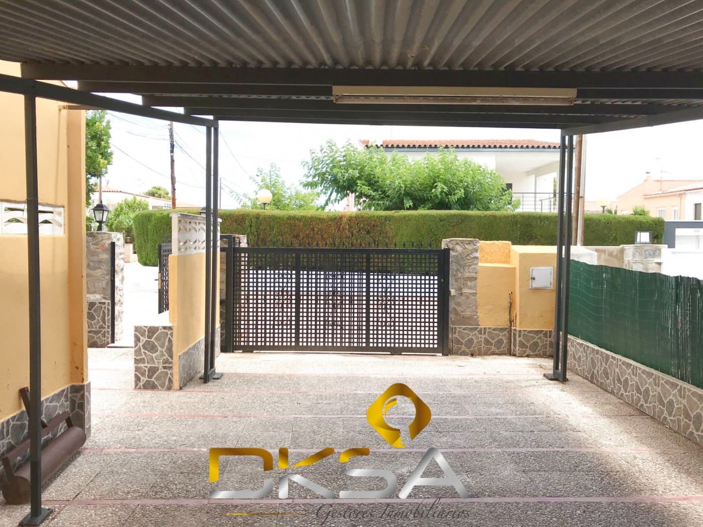 5 Zimmer Doppelhaus zu verkaufen in Benicassim mit Pool Garage - 460.000 € (Ref: 9807910)