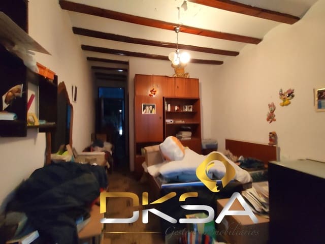 8 soverom Hus til salgs i Vila-real - € 125 000 (Ref: 9807911)