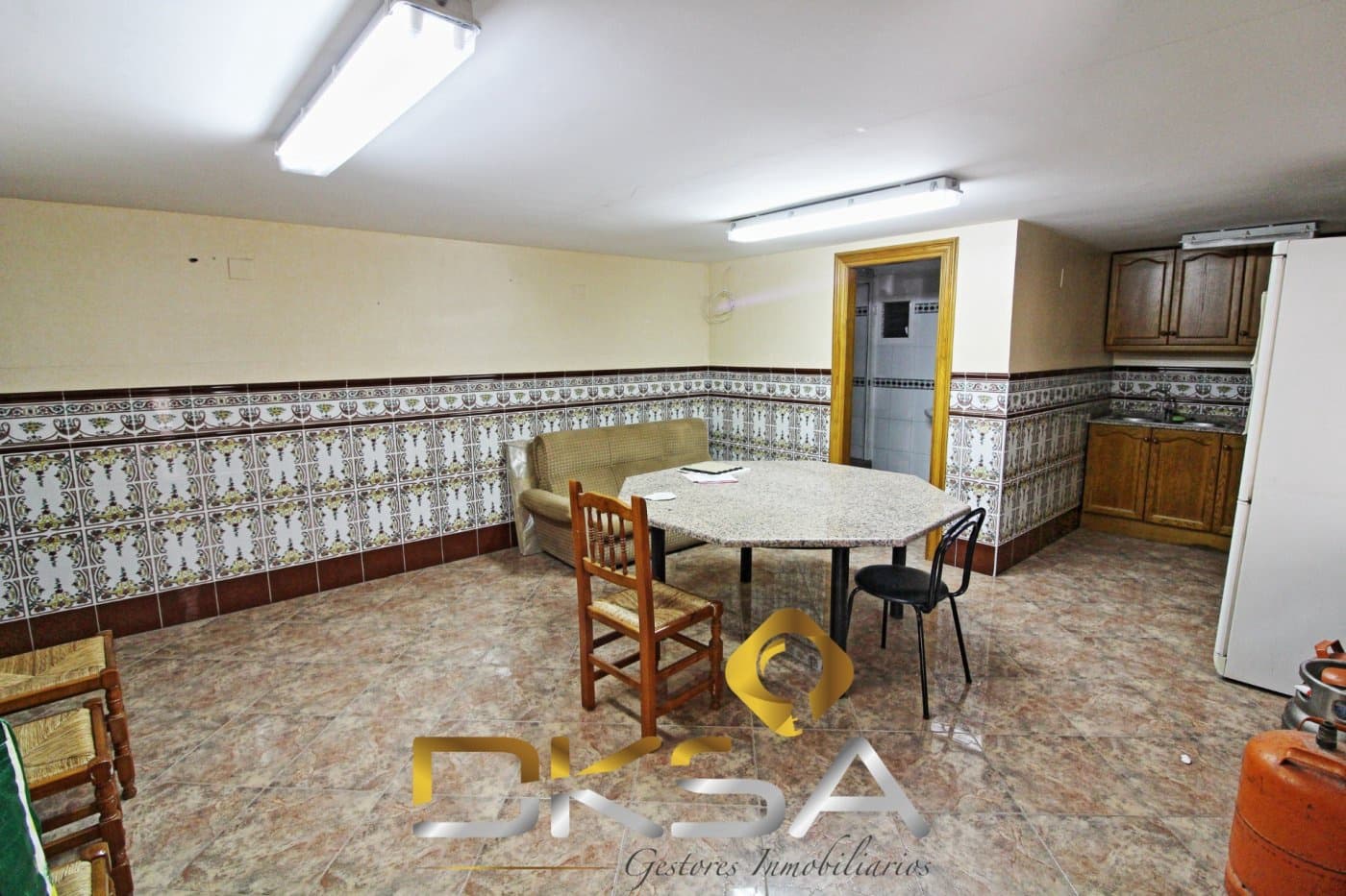 Kommersiell till salu i Onda - 180 000 € (Ref: 9807915)