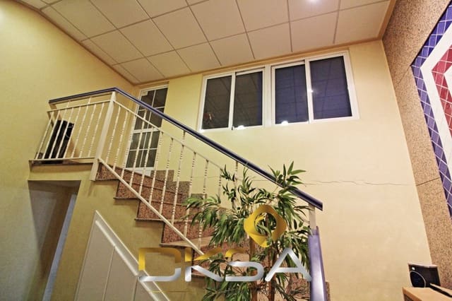 Kommersiell till salu i Onda - 180 000 € (Ref: 9807915)