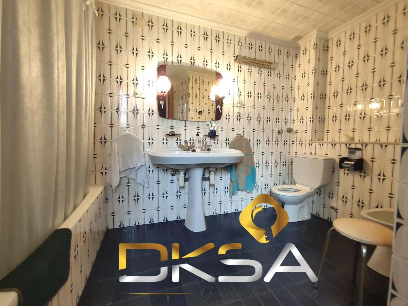 7 slaapkamer Huis te koop in Vila-real - € 400.000 (Ref: 9807919)